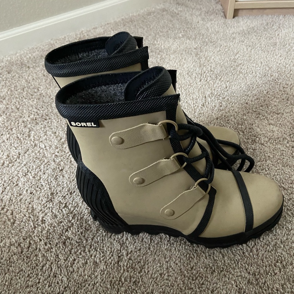 Sorel Wedge Boots